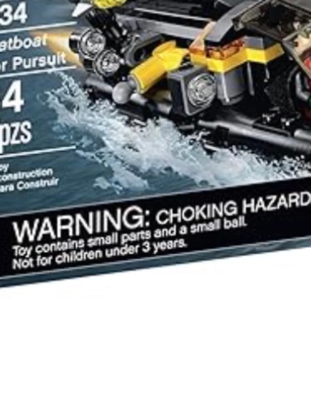 LEGO Super Heroes 76034 The Batboat Harbor Pursuit Building Kit - Picture 6 of 8